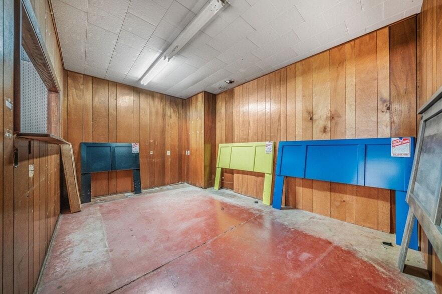 More Photos Of 606 Albert Pike Rd, Hot Springs National Park Freestanding For Sale