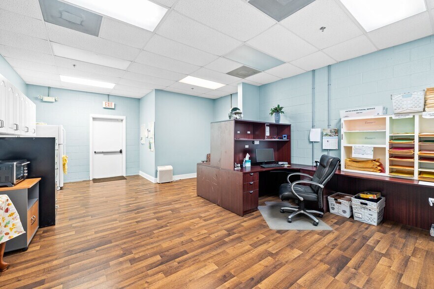 More Photos Of 12815 US Highway 98 W, Miramar Beach Medical For Sale