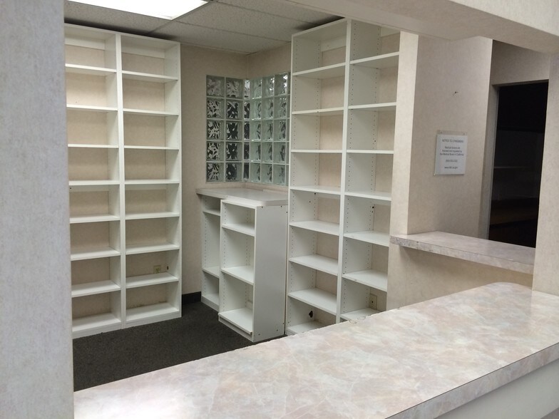 More Photos Of 2412 N Ponderosa Dr, Camarillo Medical For Lease