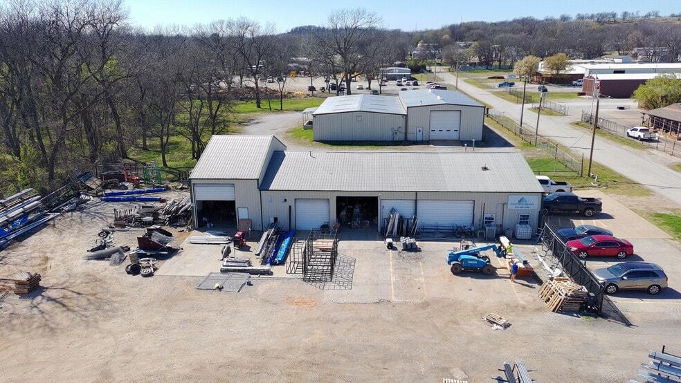 More Photos Of 552 W 138th St, Glenpool Service For Sale