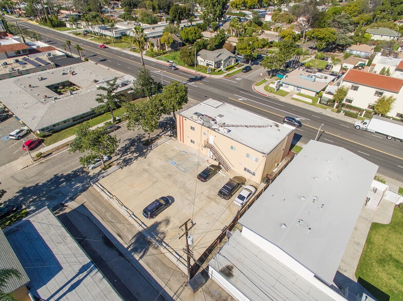 More Photos Of 2000 E Chapman Ave, Fullerton Medical For Lease
