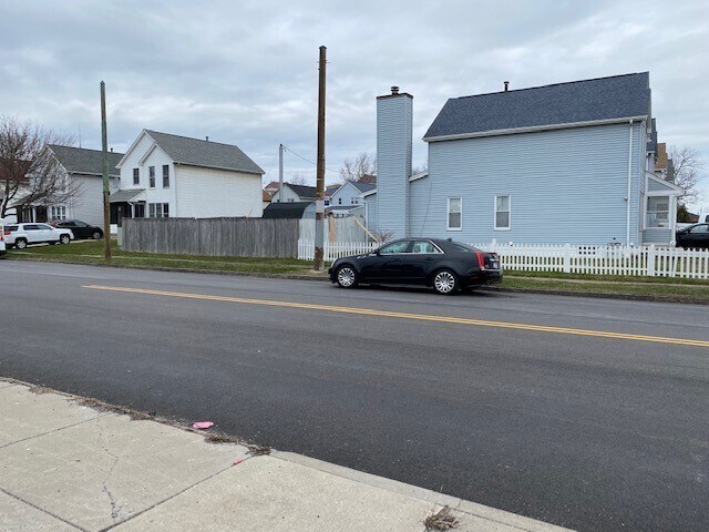 More Photos Of 425 Chicago, Buffalo Land For Sale