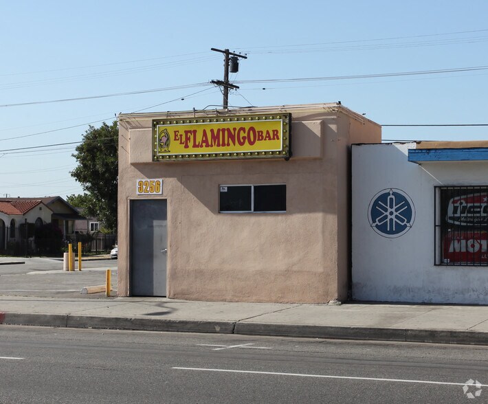 More Photos Of 3256 E Gage Ave, Huntington Park Bar For Sale
