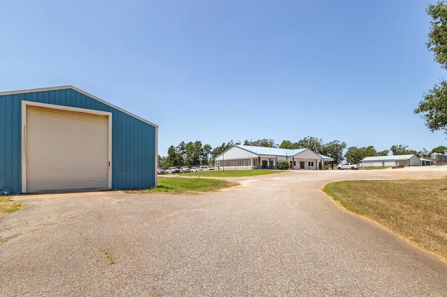 More Photos Of 4599 US Highway 84 W, Timpson Specialty For Sale