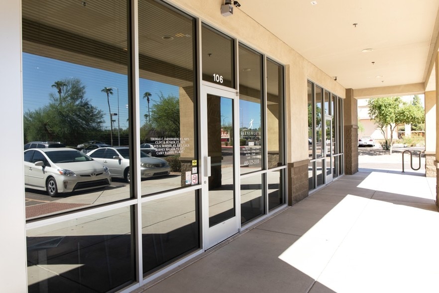 More Photos Of 342 N Val Vista Dr, Mesa Storefront Retail Office For Lease