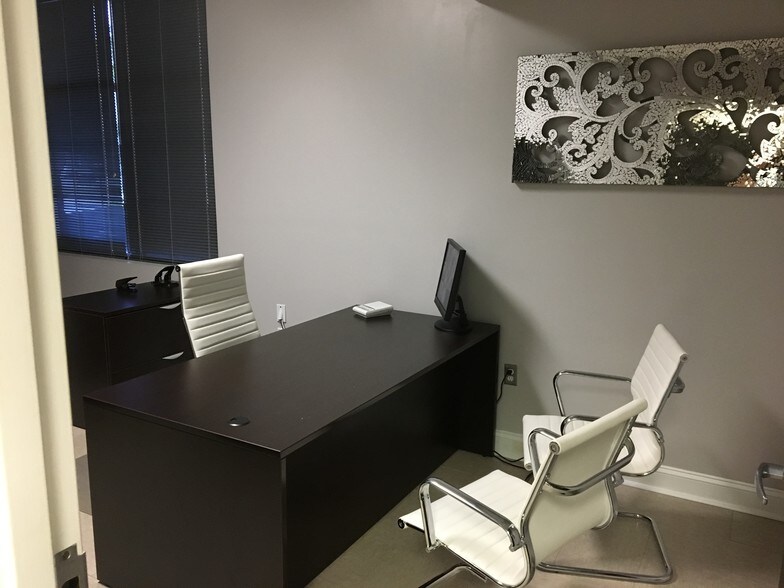 More Photos Of 10469 Atlee Station Rd, Ashland Office For Lease