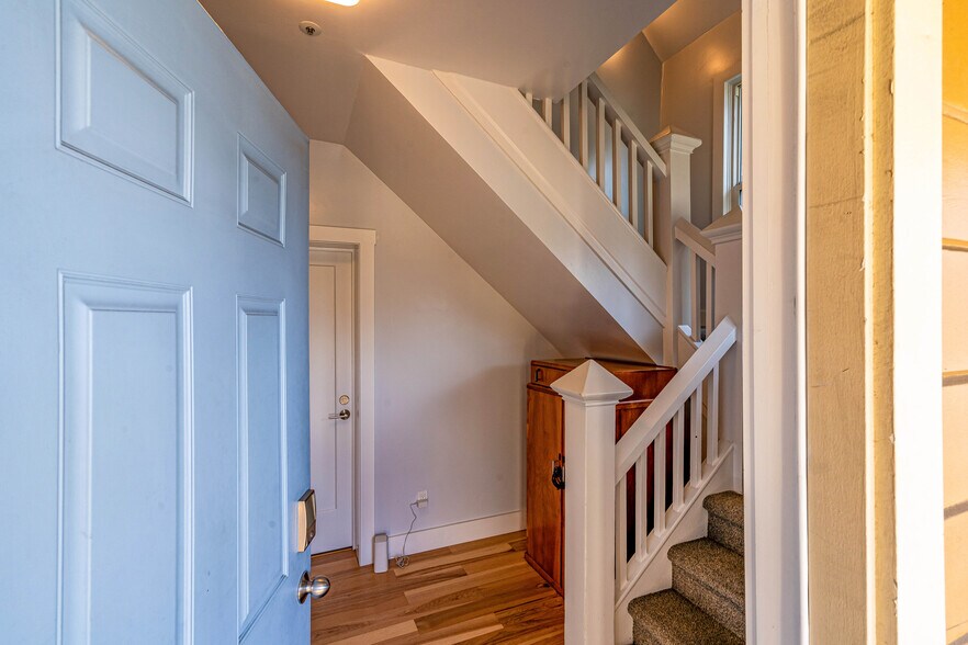 More Photos Of 1532 Jefferson St, Napa Apartments For Sale