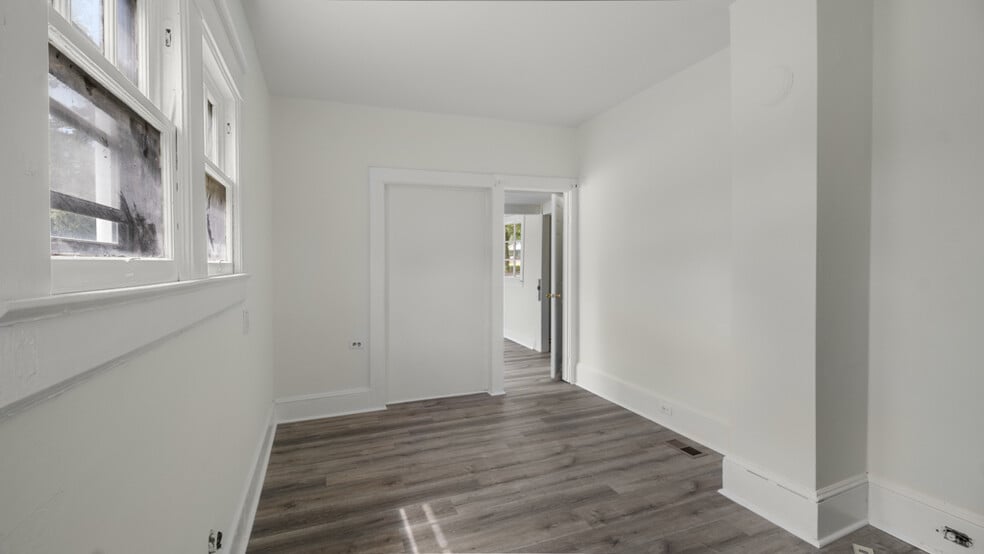 More Photos Of 10729 N Main St, Archdale Loft Creative Space For Sale