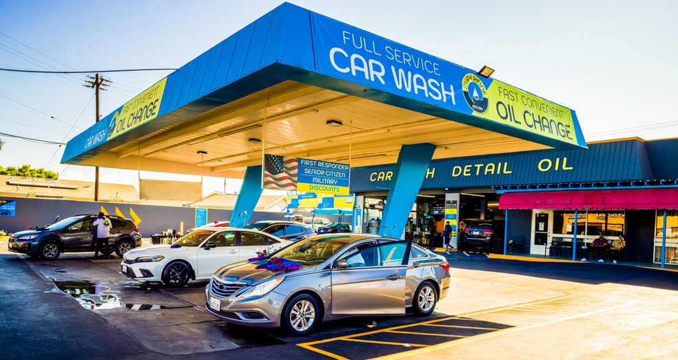 More Photos Of 21011 Pioneer Blvd, Lakewood Carwash For Sale