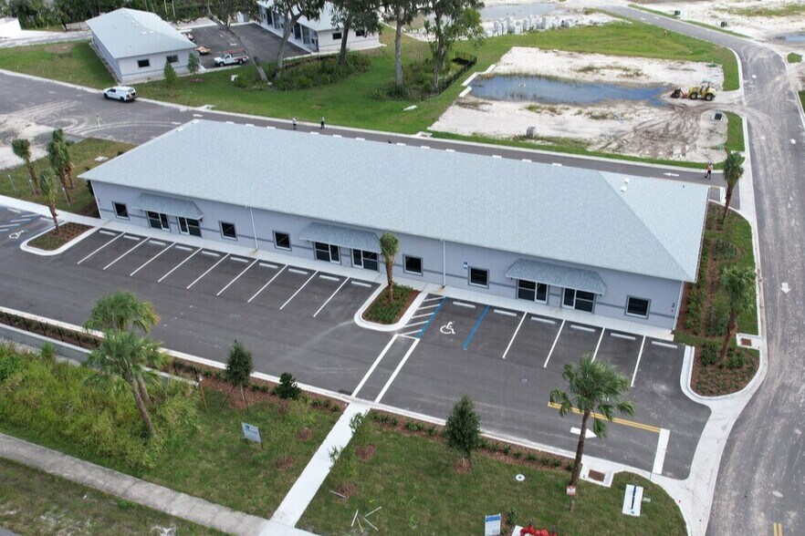 More Photos Of 1101 Reed Canal Rd, Port Orange Warehouse For Sale