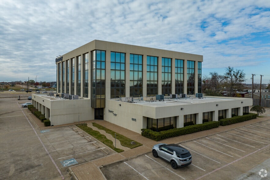 More Photos Of 6815 Manhattan Blvd, Fort Worth Office For Lease