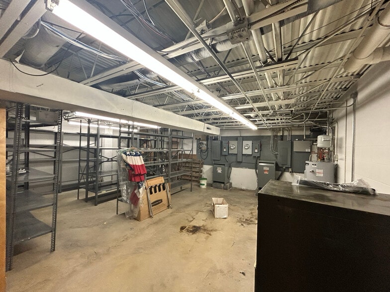 More Photos Of 33 N Brown St, Lewistown Storefront Retail Office For Sale