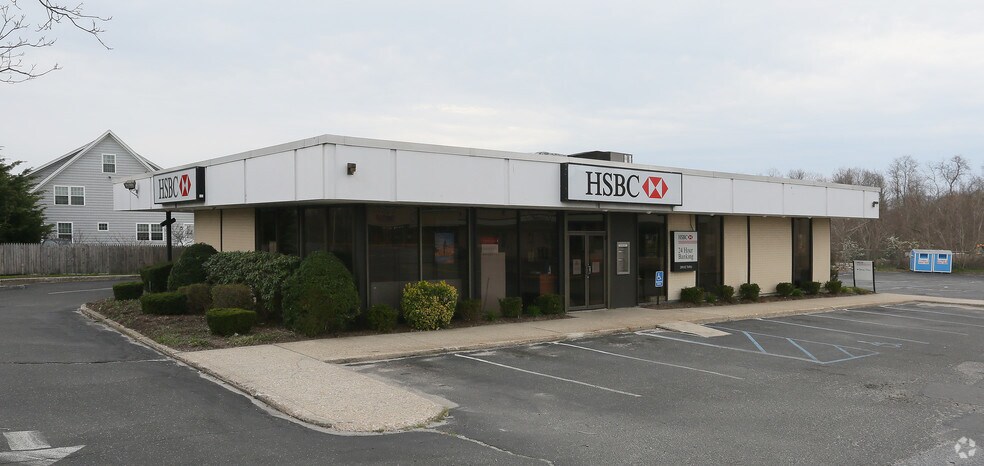 More Photos Of 1718 Montauk Hwy, Mastic Bank For Lease