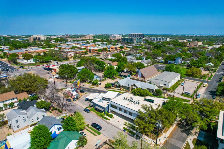 More Photos Of 4408-4412 Medical Pky, Austin Freestanding For Sale