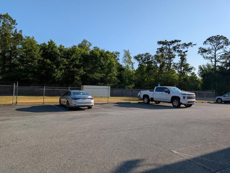 More Photos Of 4081 Inner Perimeter Rd, Valdosta Office Residential For Sale