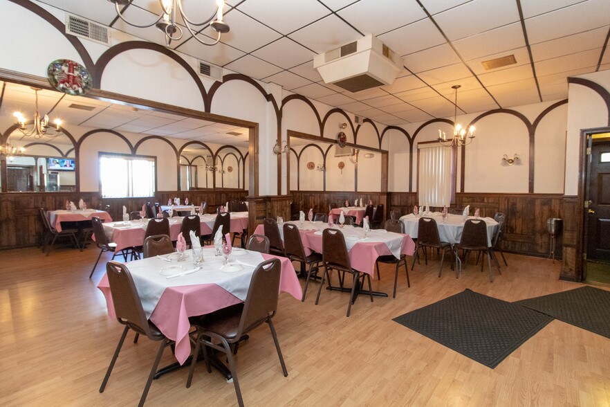More Photos Of 172 Maple St, Naugatuck Restaurant For Sale