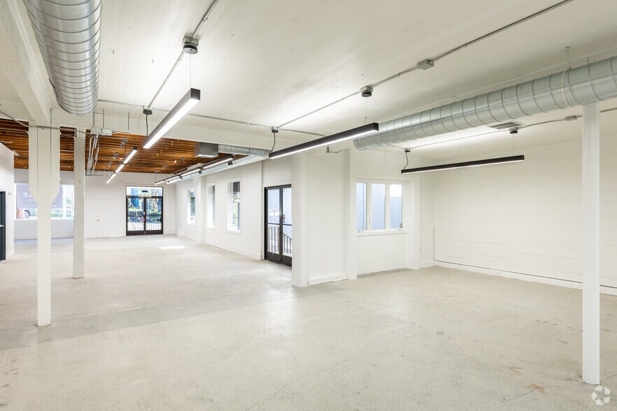 More Photos Of 343-345 Vermont St, San Francisco Light Distribution For Sale