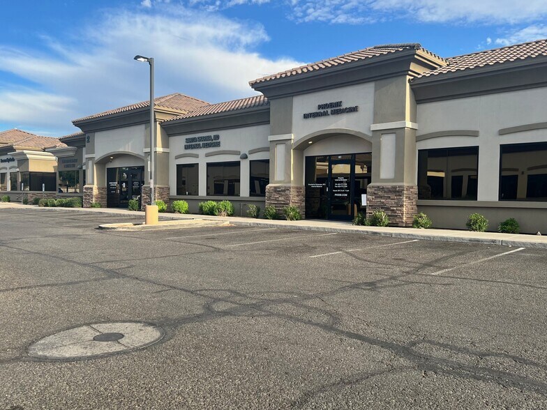 More Photos Of 9515 W Camelback Rd, Phoenix Office For Sale