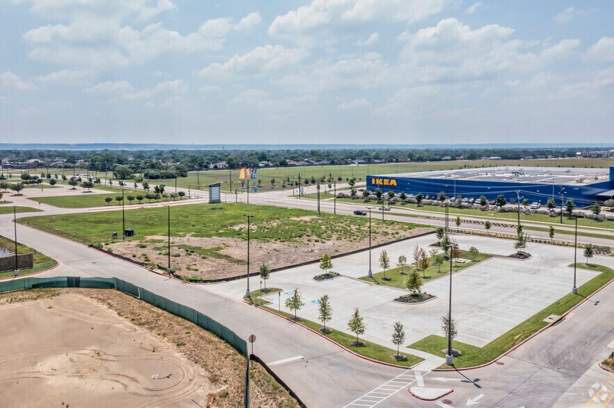 More Photos Of 1050 Mayfield Rd, Grand Prairie Unknown For Lease