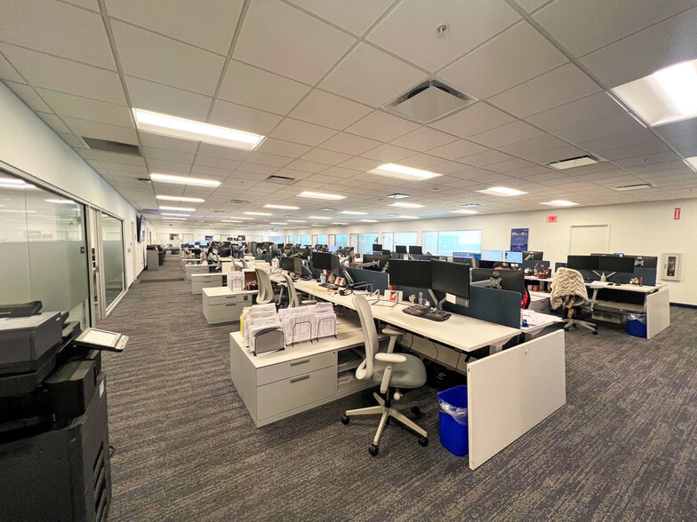 More Photos Of 3320 NW 67th Ave, Miami Distribution For Lease