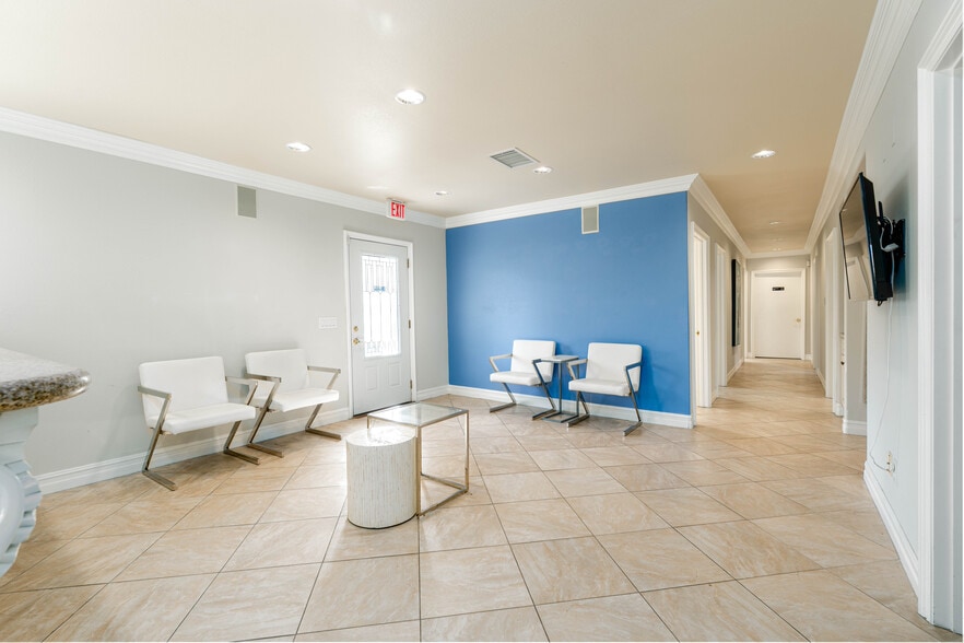 More Photos Of 4206 44th St, San Diego Healthcare For Sale