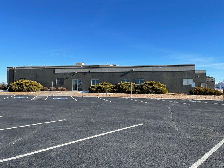 More Photos Of 901 Industrial Park Rd, Brush Warehouse For Sale