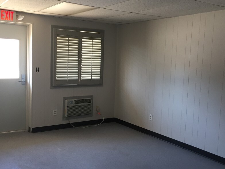 More Photos Of 4064 Nine McFarland Dr, Alpharetta Unknown For Lease
