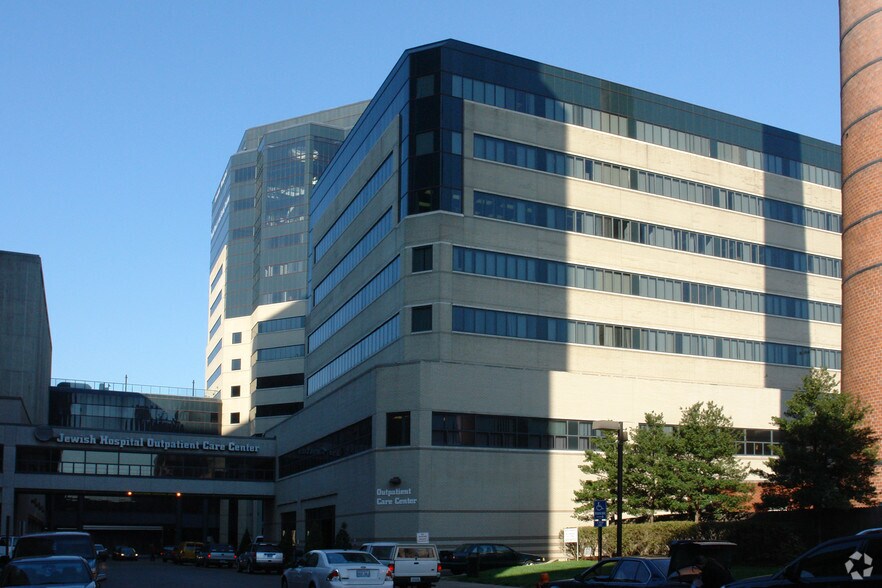 More Photos Of 225 Abraham Flexner Way, Louisville Medical For Sale