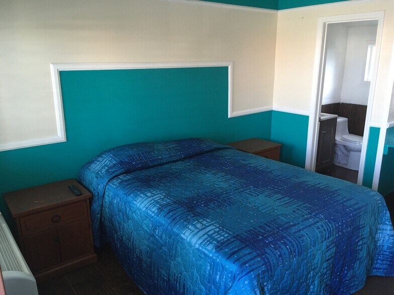 More Photos Of 821 Golden State Ave, Bakersfield Hotel For Sale