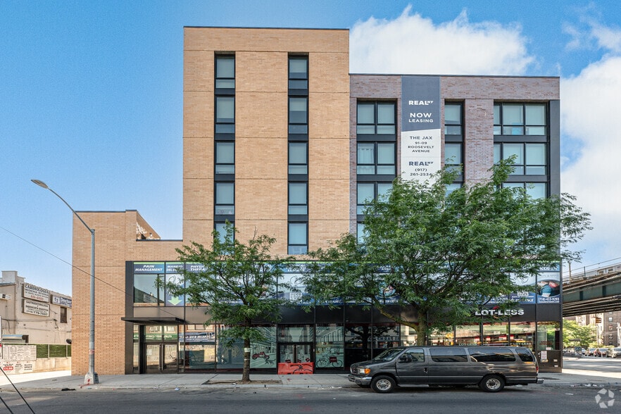 More Photos Of 91-09 Roosevelt Ave, Jackson Heights Apartments For Lease