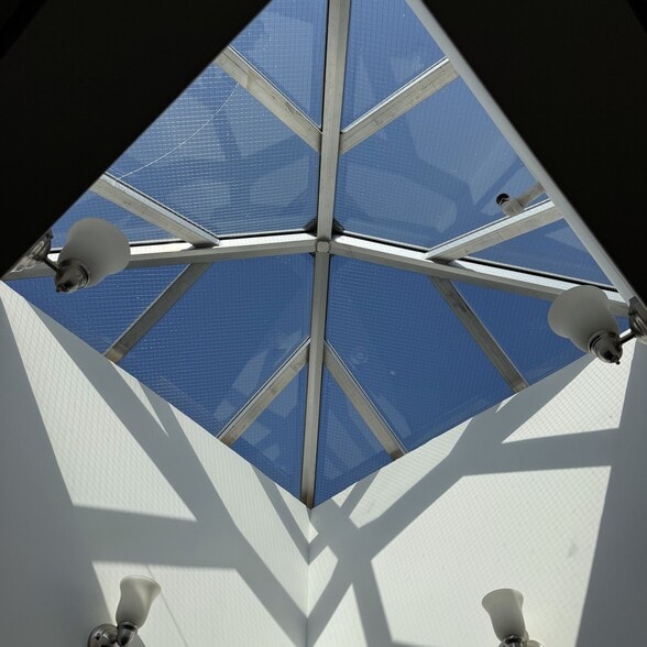 More Photos Of 8621 Hayden Pl, Culver City Light Manufacturing For Sale