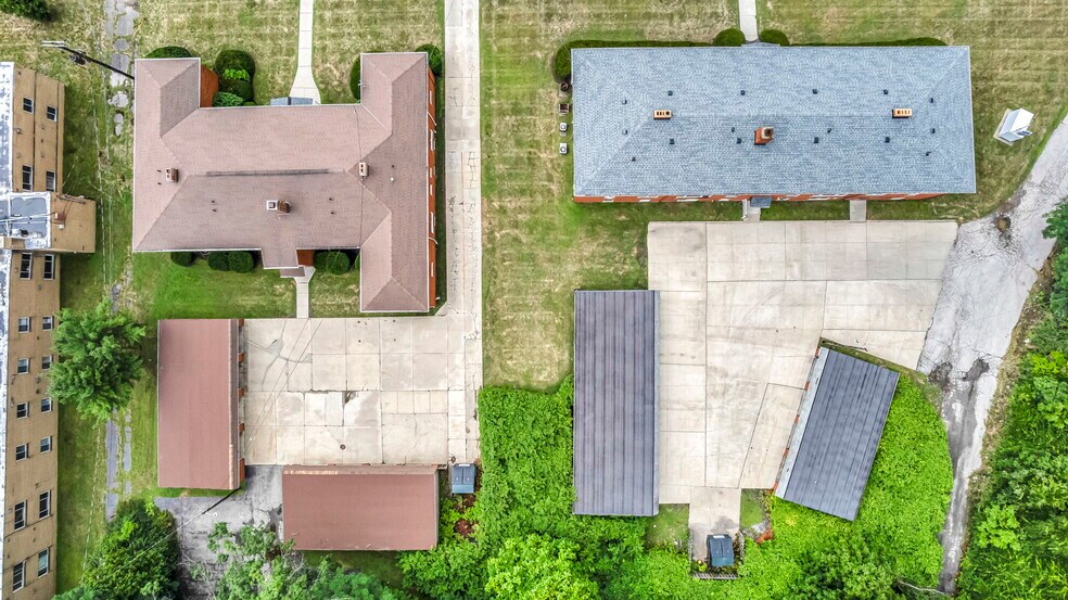 More Photos Of 885 S Green Rd, Cleveland Apartments For Sale