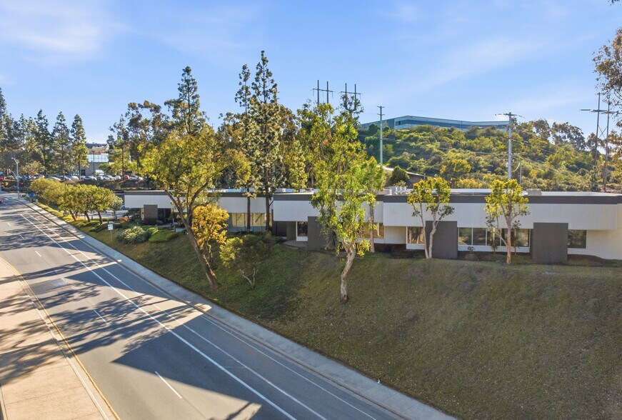 More Photos Of 9170-9190 Camino Santa Fe, San Diego Light Manufacturing For Sale