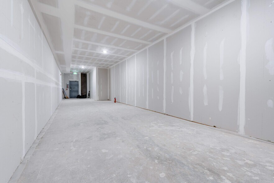 More Photos Of 55 John St S, Hamilton General Retail For Lease