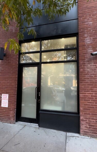 More Photos Of 227 Grand St, Brooklyn Apartments For Lease