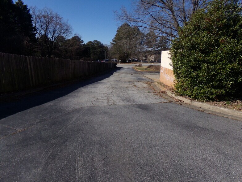 More Photos Of 920 SE Windy Hill Rd, Smyrna Fast Food For Sale