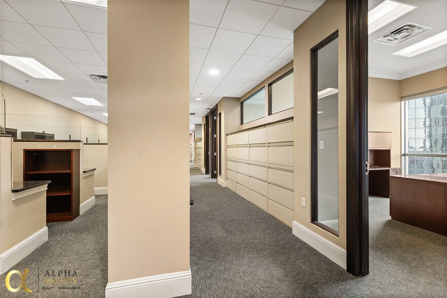 More Photos Of 189 S Orange Ave, Orlando Office Residential For Sale