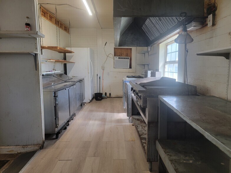 More Photos Of 7 Main St, Milledgeville Restaurant For Sale