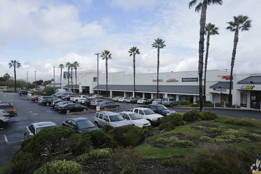 More Photos Of 26640 Western Ave, Harbor City Storefront For Lease