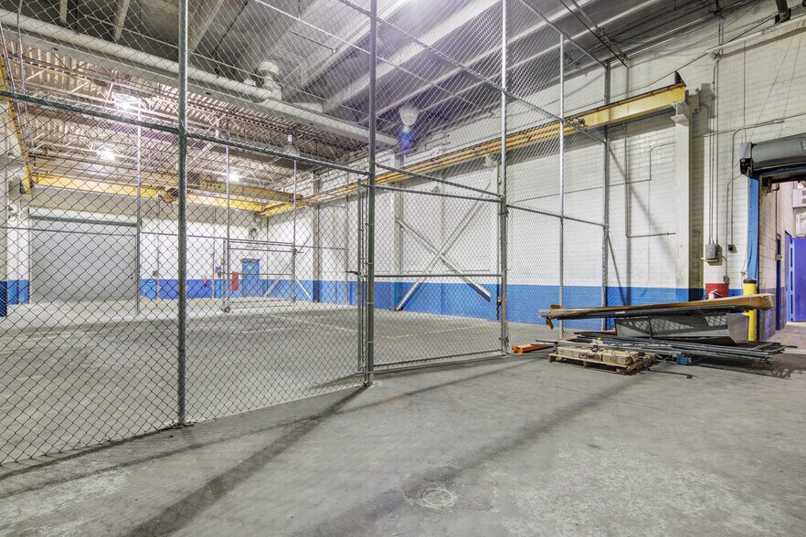 More Photos Of 3036 Gillespie St, Fayetteville Manufacturing For Lease