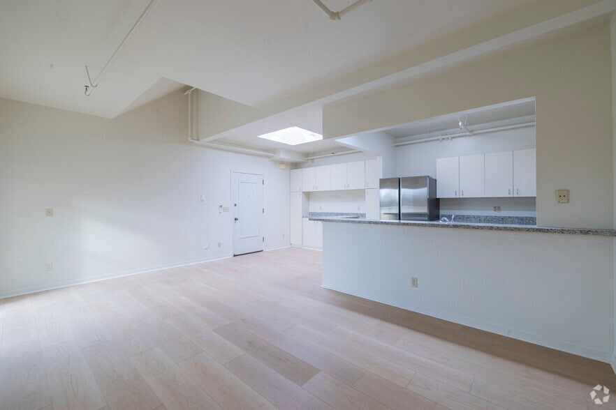 More Photos Of 2974-2980 College Ave, Berkeley Apartments For Lease