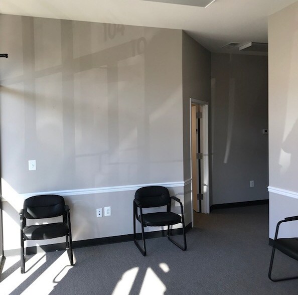 More Photos Of 4520 Plank Rd, Fredericksburg Medical For Lease