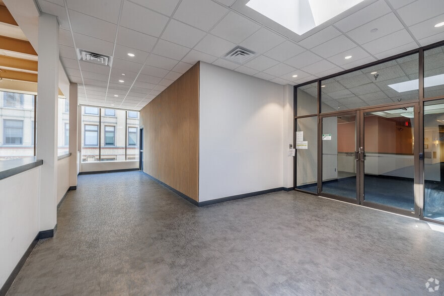 More Photos Of 333-359 S Salina St, Syracuse Office For Lease