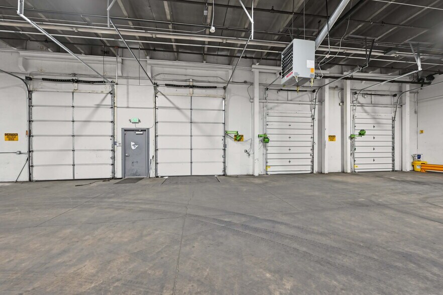 More Photos Of 4910 Northpark Dr, Colorado Springs Distribution For Lease