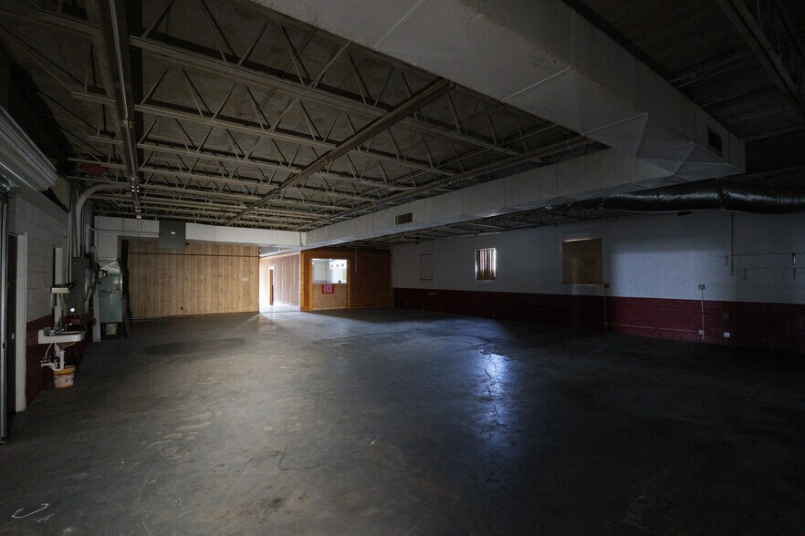 More Photos Of 415 W Hill, Valdosta Freestanding For Sale