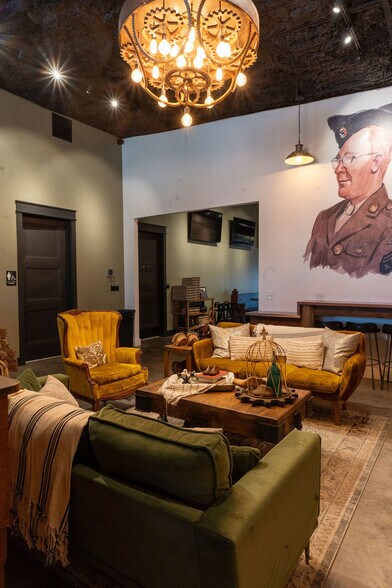 More Photos Of 609 Avenue H, Shallowater Auto Repair For Sale