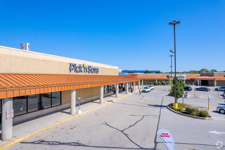 More Photos Of 9124-9200 N Green Bay Ave, Brown Deer Storefront For Lease