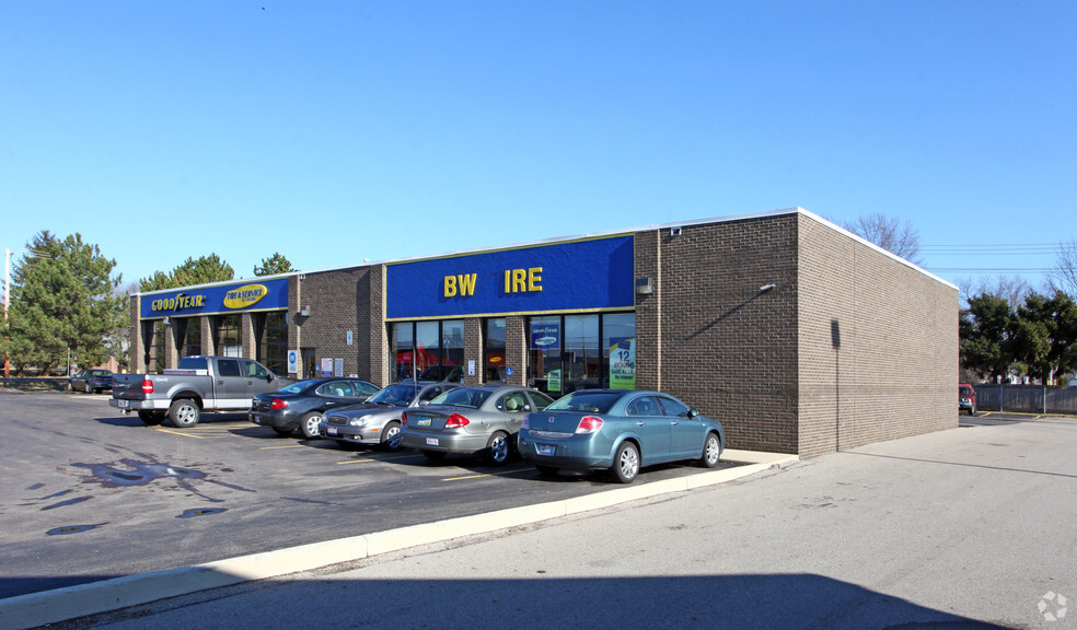 Primary Photo Of 809 Refugee Rd, Pickerington Auto Repair For Sale