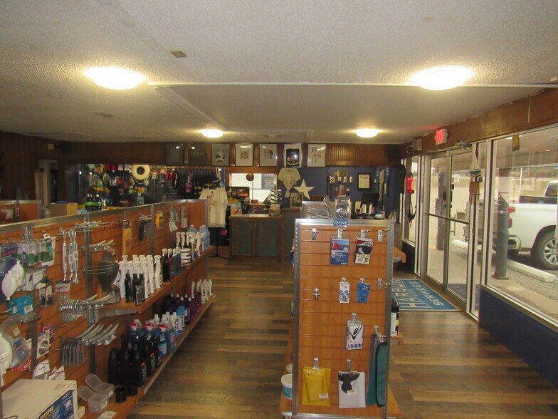 More Photos Of 75005 N Hwy 289, Pottsboro Hotel For Sale