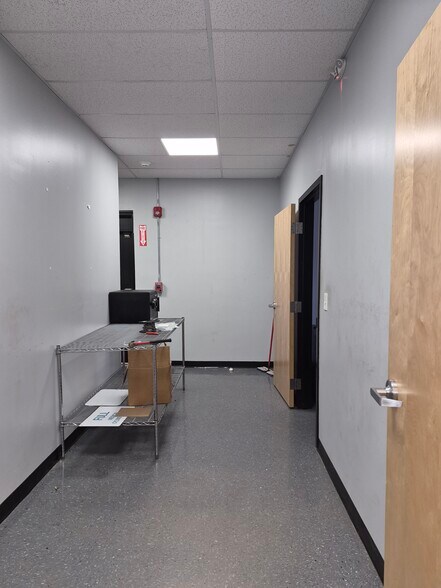 More Photos Of 87 Broadway, Saugus Freestanding For Lease